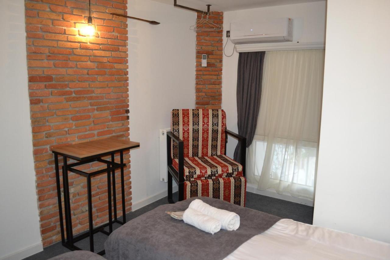 Hotel Baratashvili 12 Tiflis Exterior foto